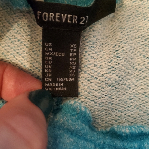 Forever 21 women's sweatshorts - Picture 3 of 3